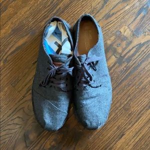 Tom’s Grey Oxfords in Wool Size 13